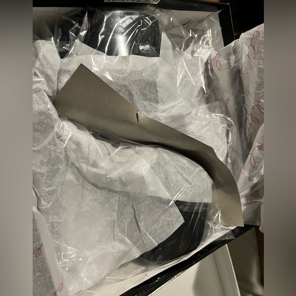 Ellie Platform heels Size 11 - Picture 3 of 12